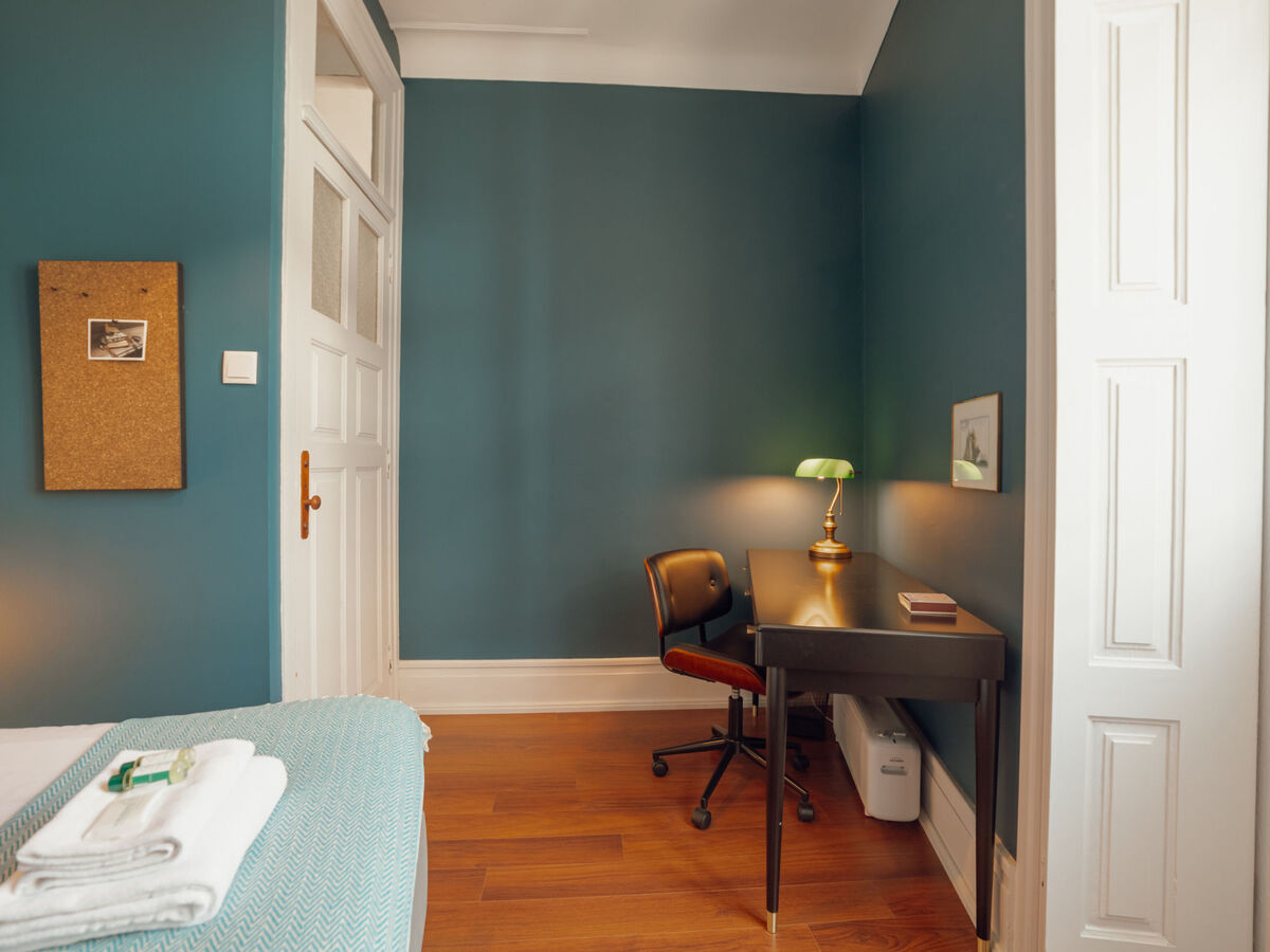 Appartement vintage 3 chambres au cœur de Porto - Photo 12