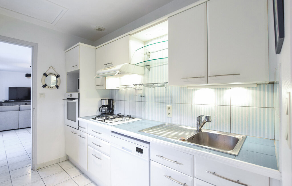 Maison 6 personnes avec poêle, jardin et plage à 600m - Photo 8