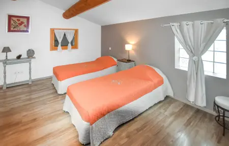 Maison 100 m² piscine privée, vue Mont Ventoux : photo 14