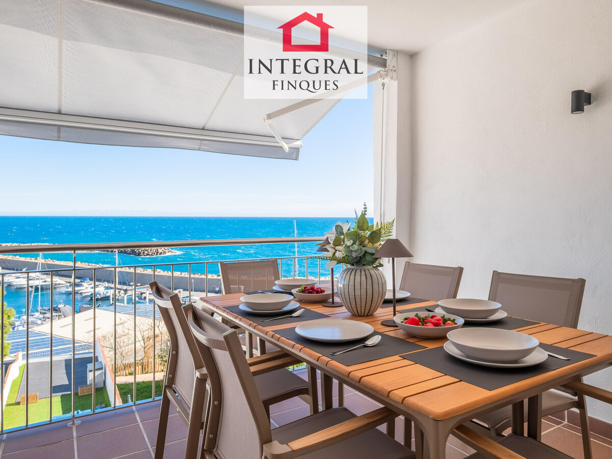 Appartement rénové à Palamós, vue mer et terrasse - Photo 2