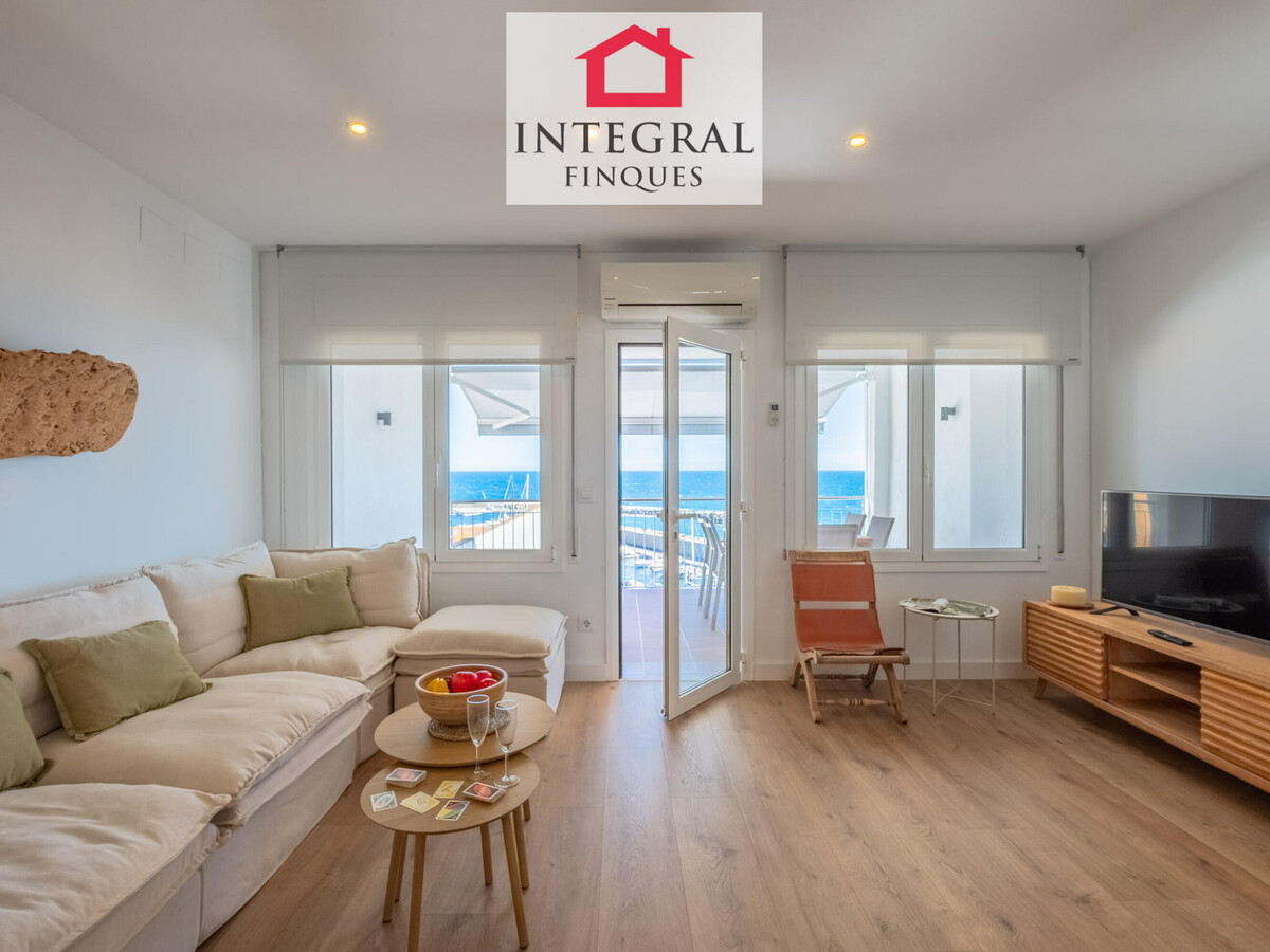 Appartement rénové à Palamós, vue mer et terrasse - Photo 7