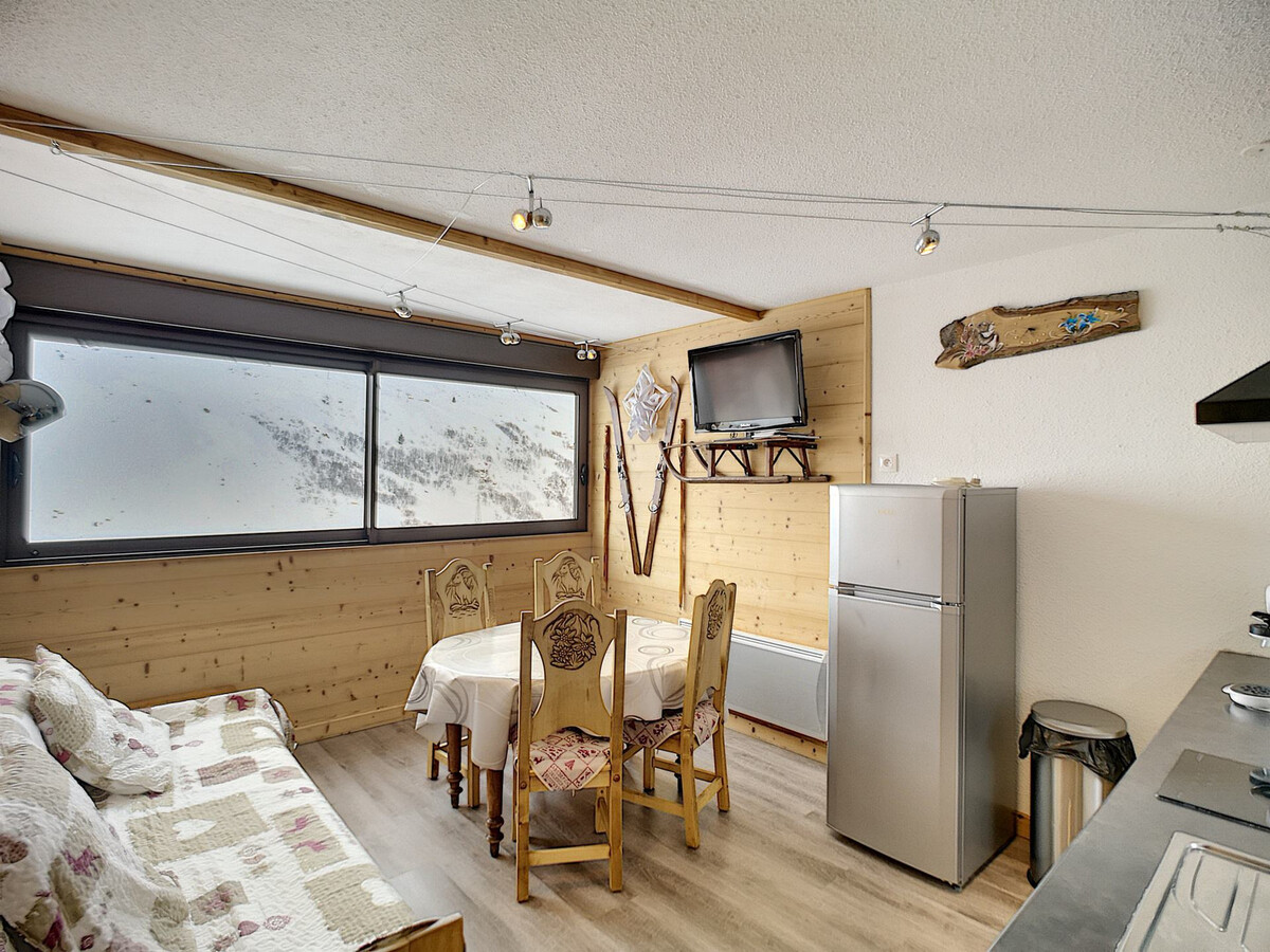 Appartement 3P aux Menuires, accès direct pistes et ski - Photo 2
