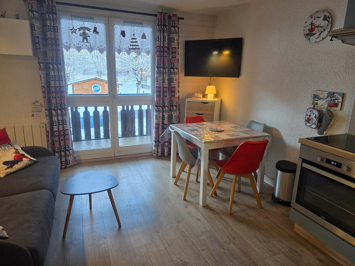 Studio cabine 4 pers à Valloire, balcon sud et parking privé - Photo 4