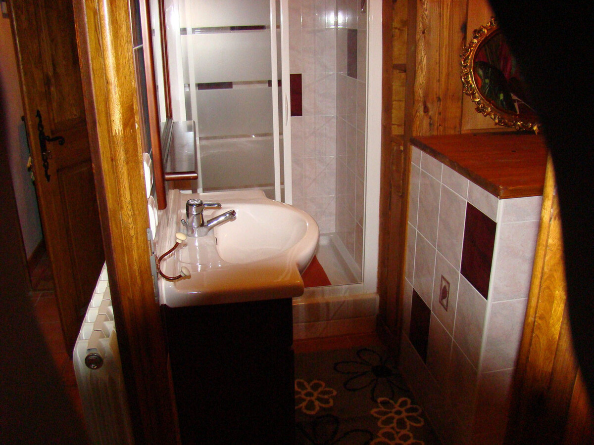 Appartement 2 pièces sous les toits, Sud-Ouest à Valloire - Photo 6