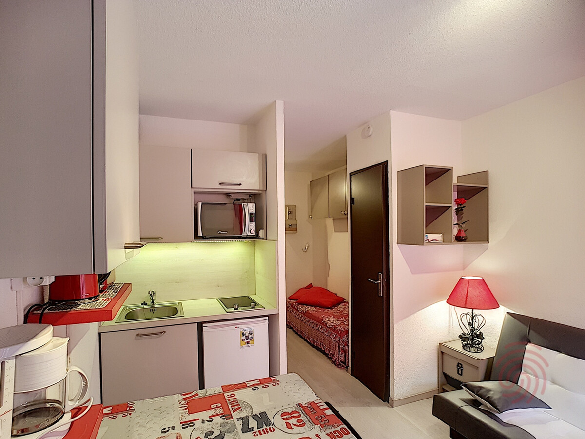 Studio 17 m² rénové avec balcon à Lamalou-les-Bains - Photo 1