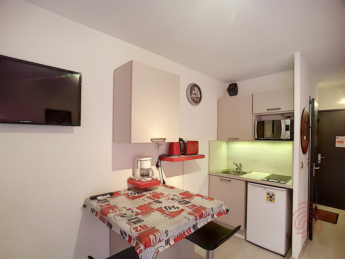 Studio 17 m² rénové avec balcon à Lamalou-les-Bains - Photo 6