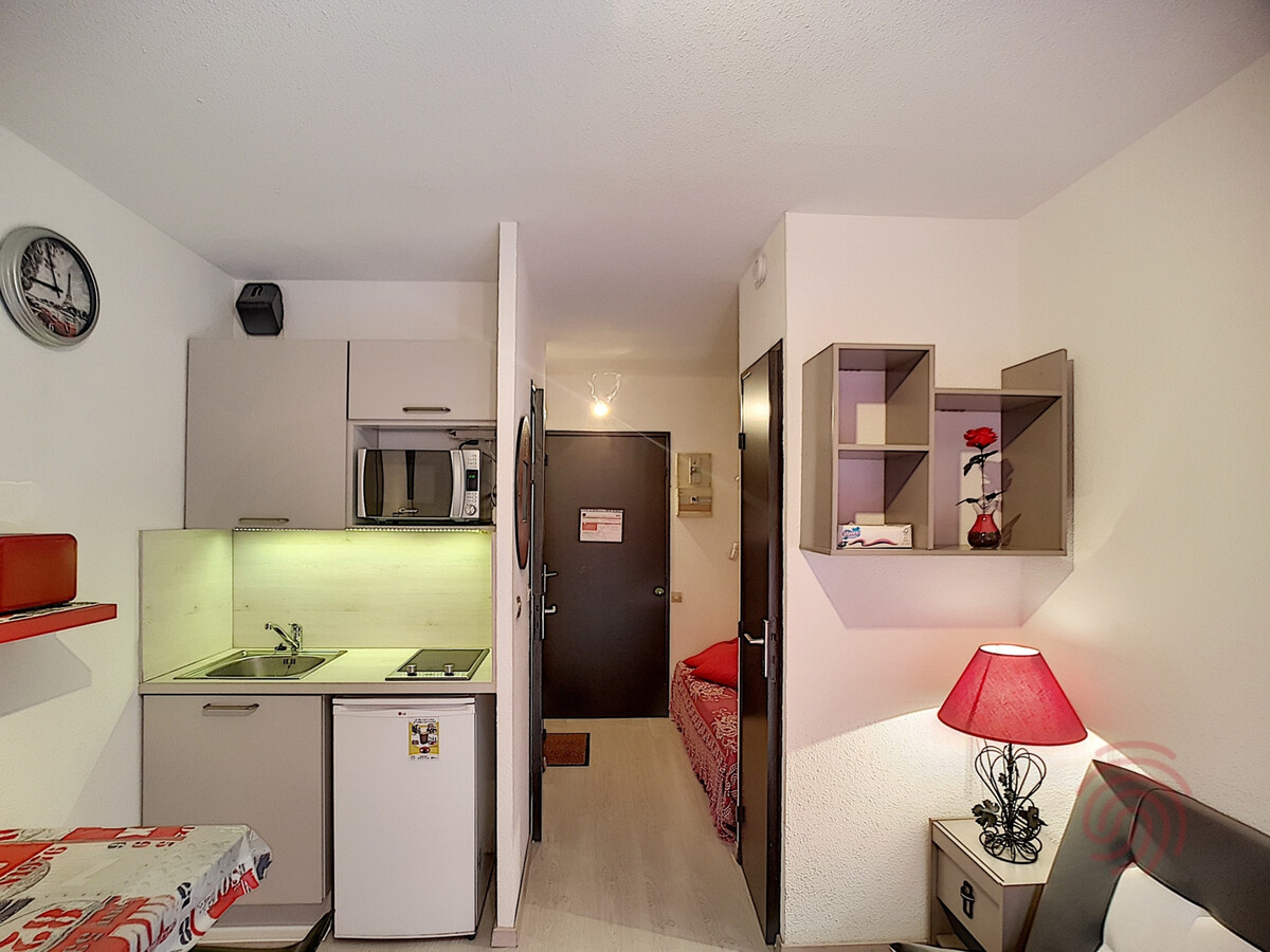 Studio 17 m² rénové avec balcon à Lamalou-les-Bains - Photo 7