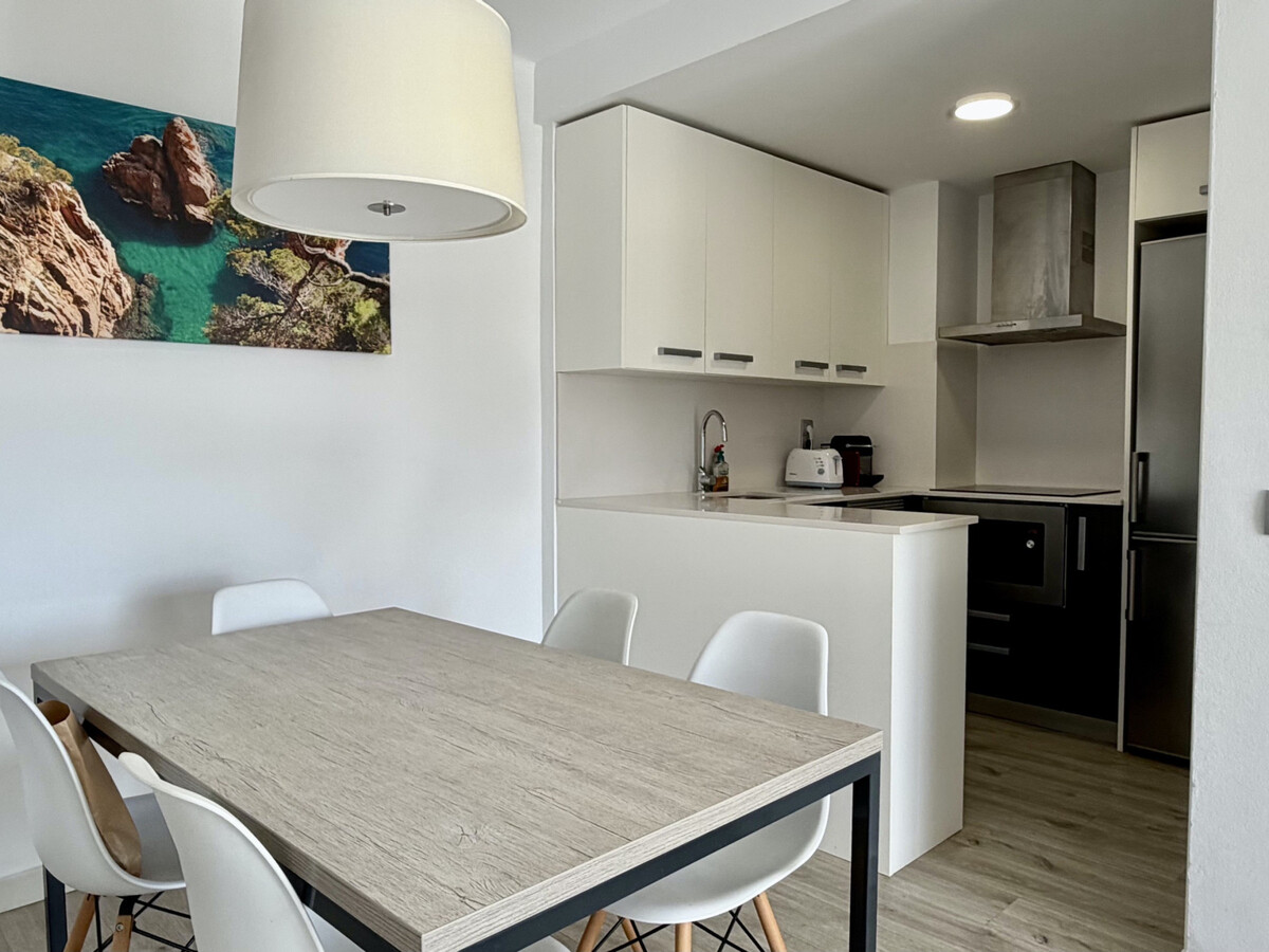 Festasol 301 - Appartement 6 personnes, piscine à L'Estartit - Photo 4