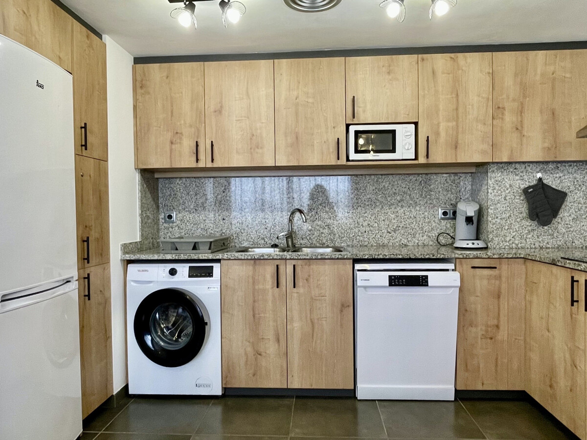 Appartement 50m² au centre de l'Estartit, parking couvert - Photo 13
