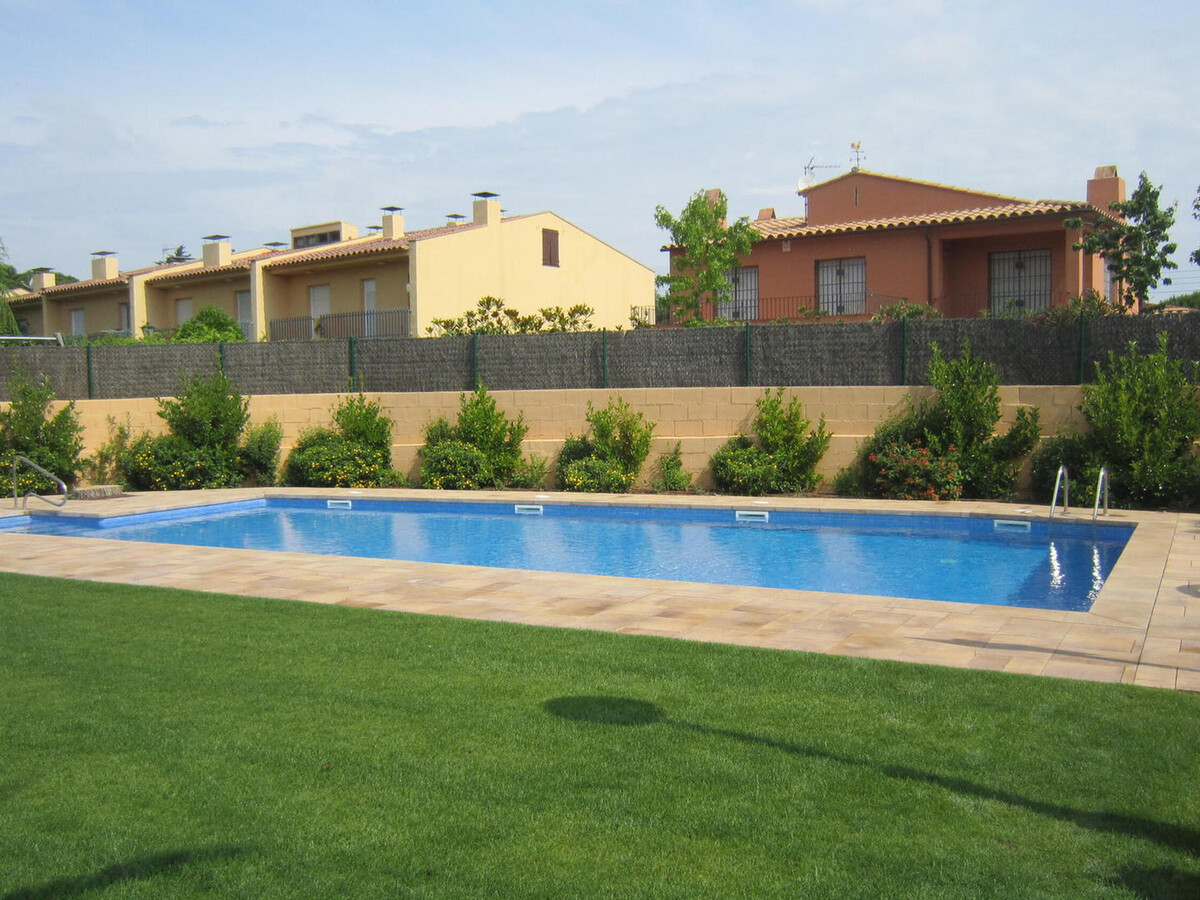 Loft rénové avec piscine à 700 m des plages - Photo 1