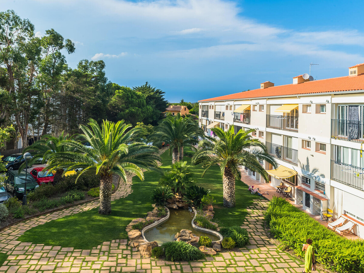 Loft rénové avec piscine à 700 m des plages - Photo 2