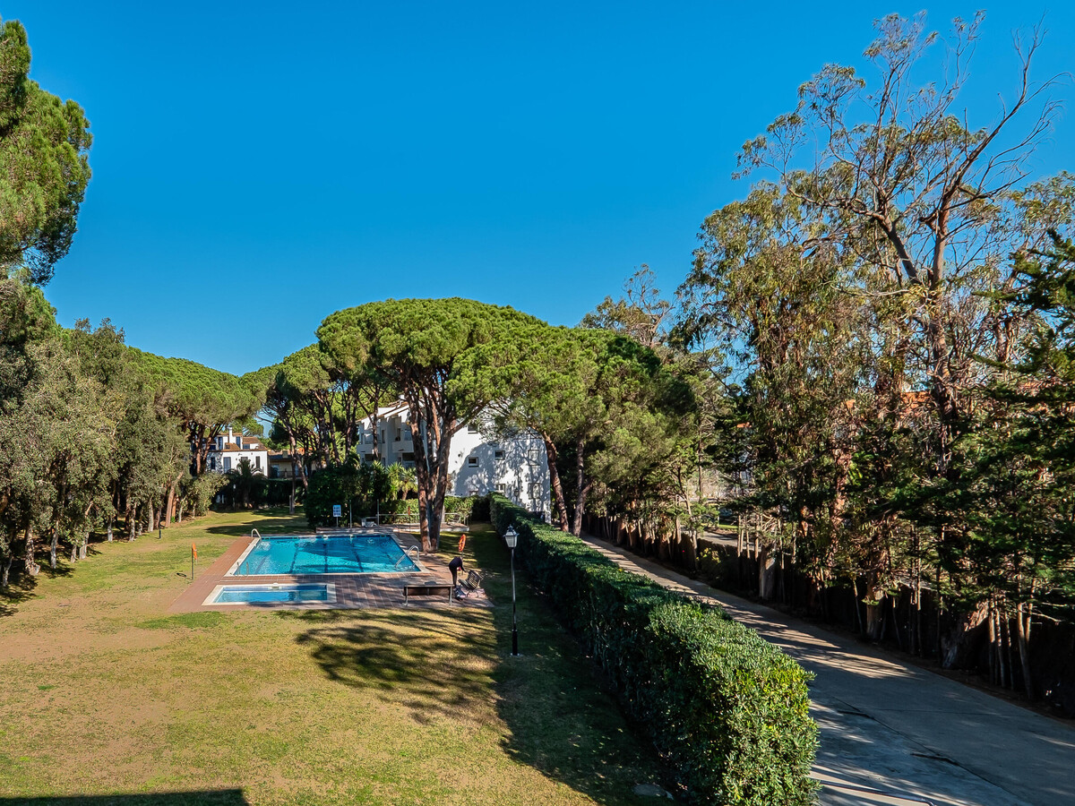 Duplex Calella : 3 chambres, piscine & terrasse - Photo 3
