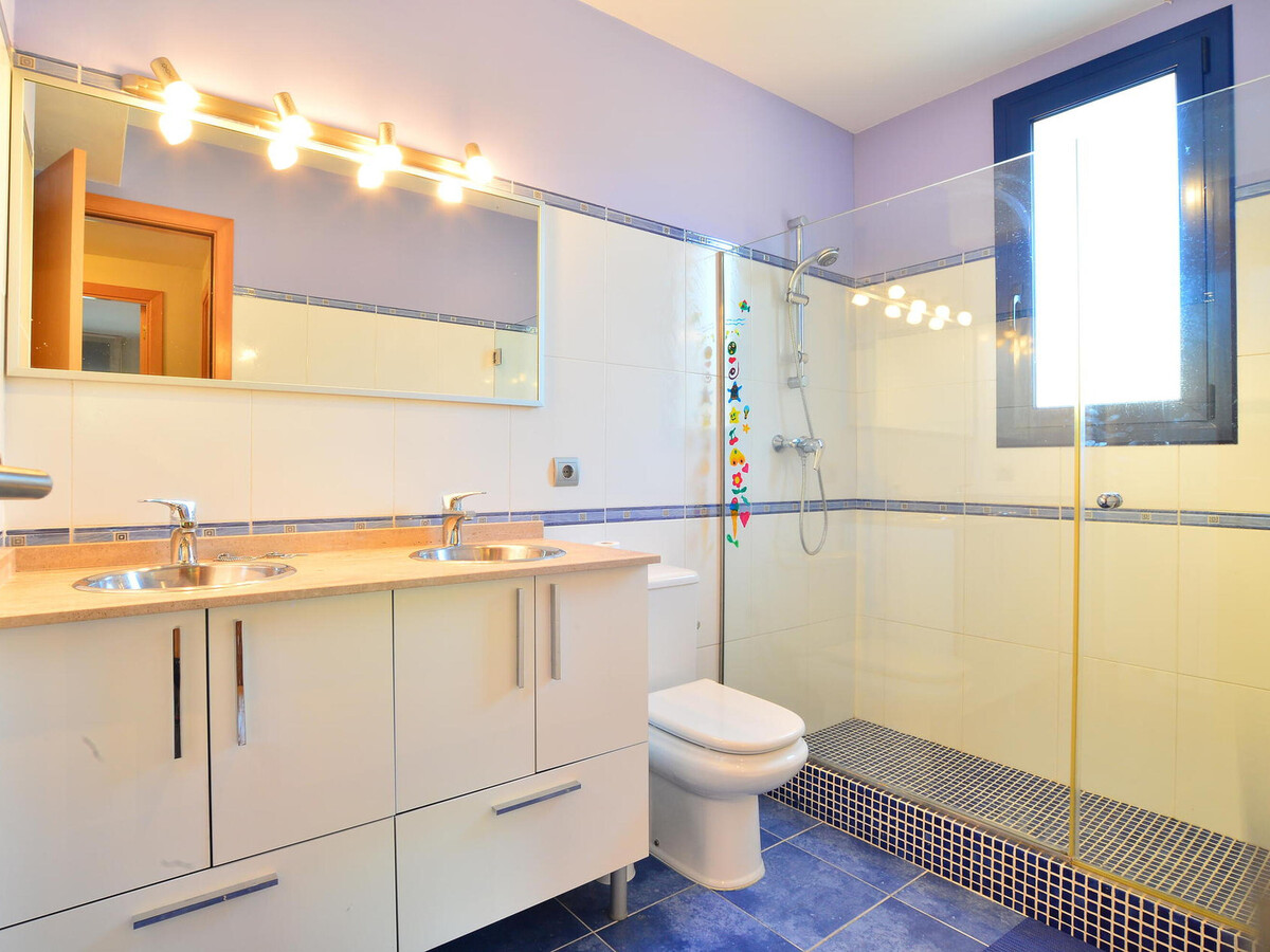 Duplex moderne 6 pers. avec piscine à Calella de Palafrugell - Photo 15