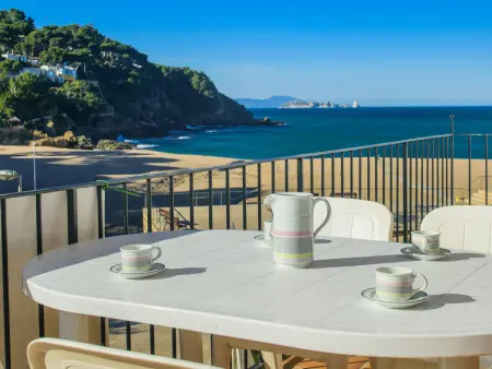 Location appartement à Begur, Apartamento en playa de Sa Riera,  terraza con vistas al mar