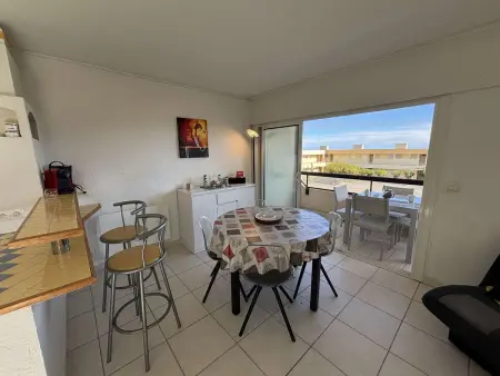 Location appartement à Port la Nouvelle, Appartement Climatisé 3 Pièces avec Terrasse, Proche Plage