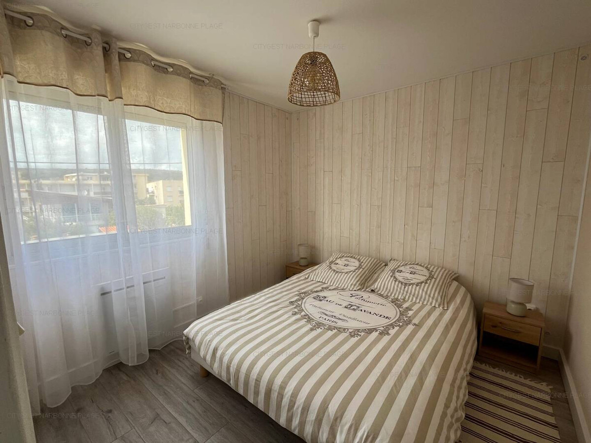 Appartement 2 étoiles à 50m de la plage, 2 balcons - Photo 4