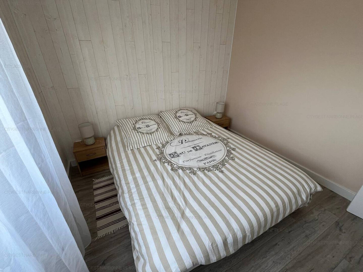 Appartement 2 étoiles à 50m de la plage, 2 balcons - Photo 5