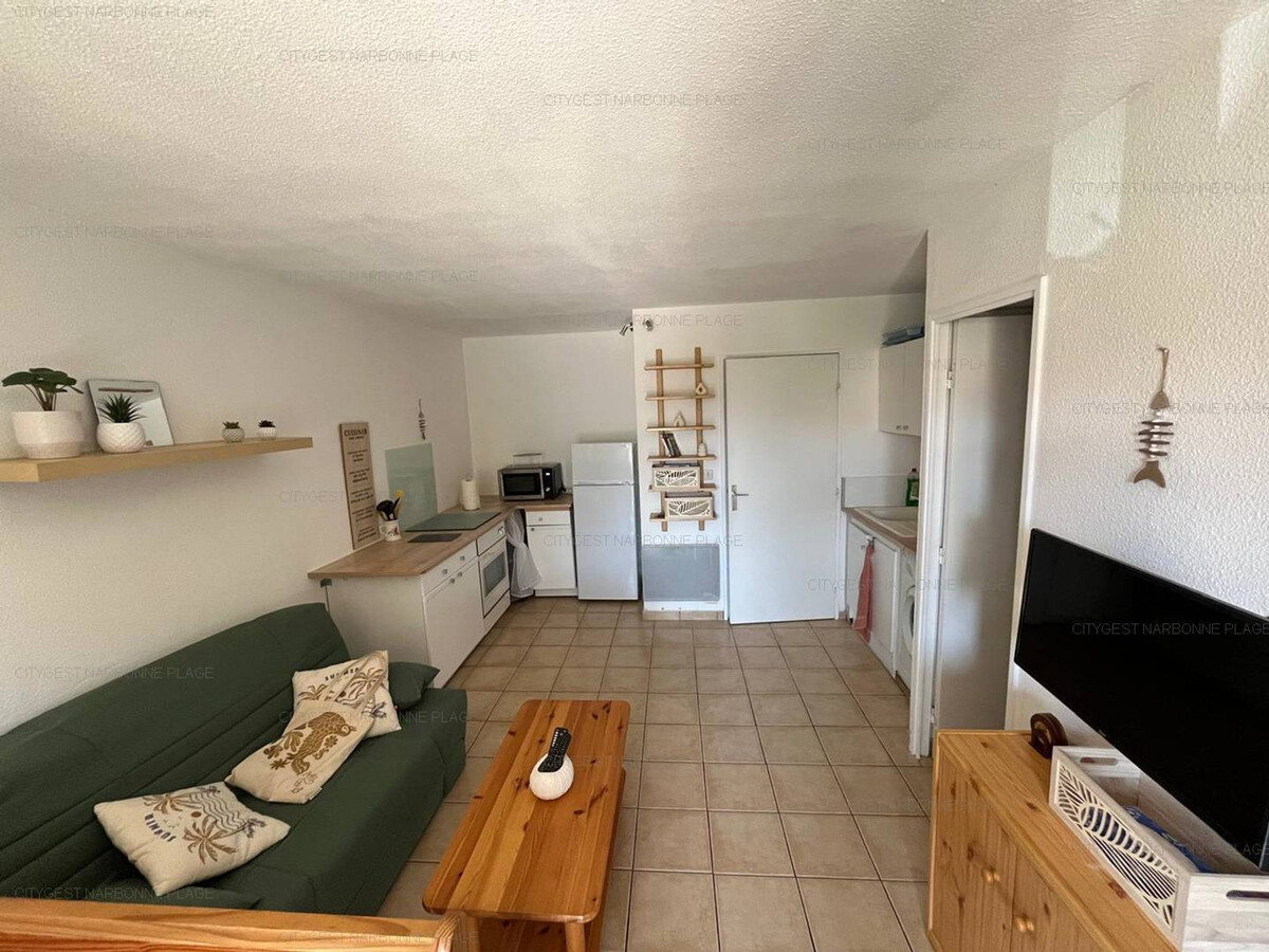 T2 plain-pied Narbonne : terrasse privée et parking - Photo 2