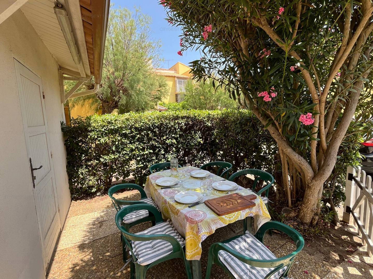 T2 plain-pied Narbonne : terrasse privée et parking - Photo 13