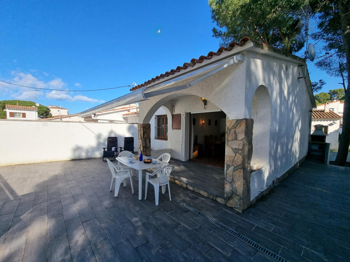 Maison 2 chambres à L'Escala, 500 m de la plage - Photo 1
