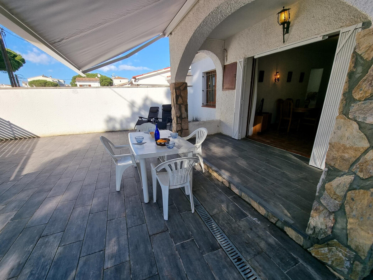 Maison 2 chambres à L'Escala, 500 m de la plage - Photo 4