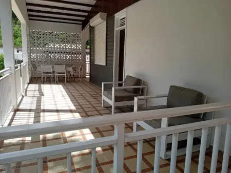 Appartement avec jacuzzi privatif et terrasse, Le Gosier : photo 2