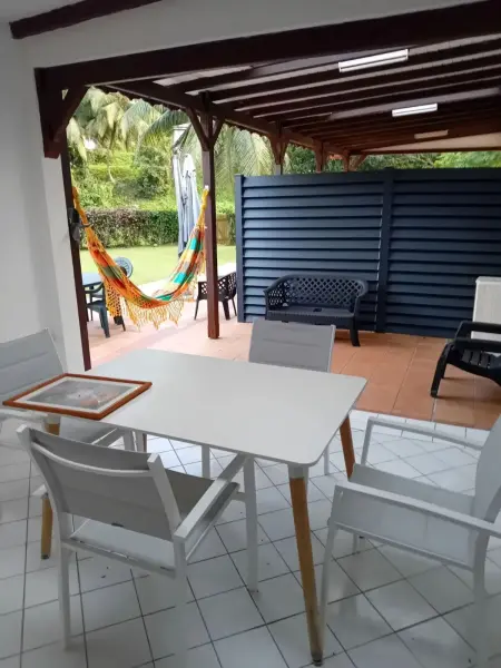 Appartement 70 m² avec terrasse et jardin clôturé à Le Gosier : photo 6