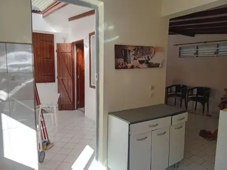 Appartement 70 m² avec terrasse et jardin clôturé à Le Gosier : photo 8