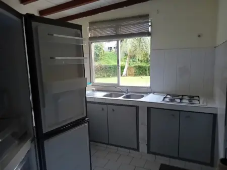 Appartement 70 m² avec terrasse et jardin clôturé à Le Gosier : photo 9