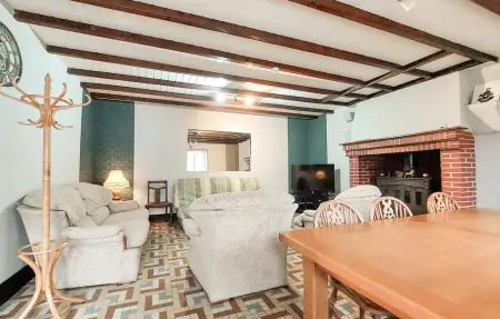 Maison rustique 6 pers. à Hambers, poutres et cheminée : photo 2