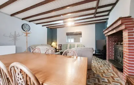 Maison rustique 6 pers. à Hambers, poutres et cheminée : photo 4