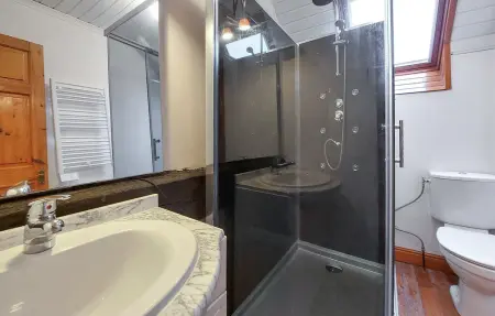 Maison rustique 6 pers. à Hambers, poutres et cheminée : photo 13