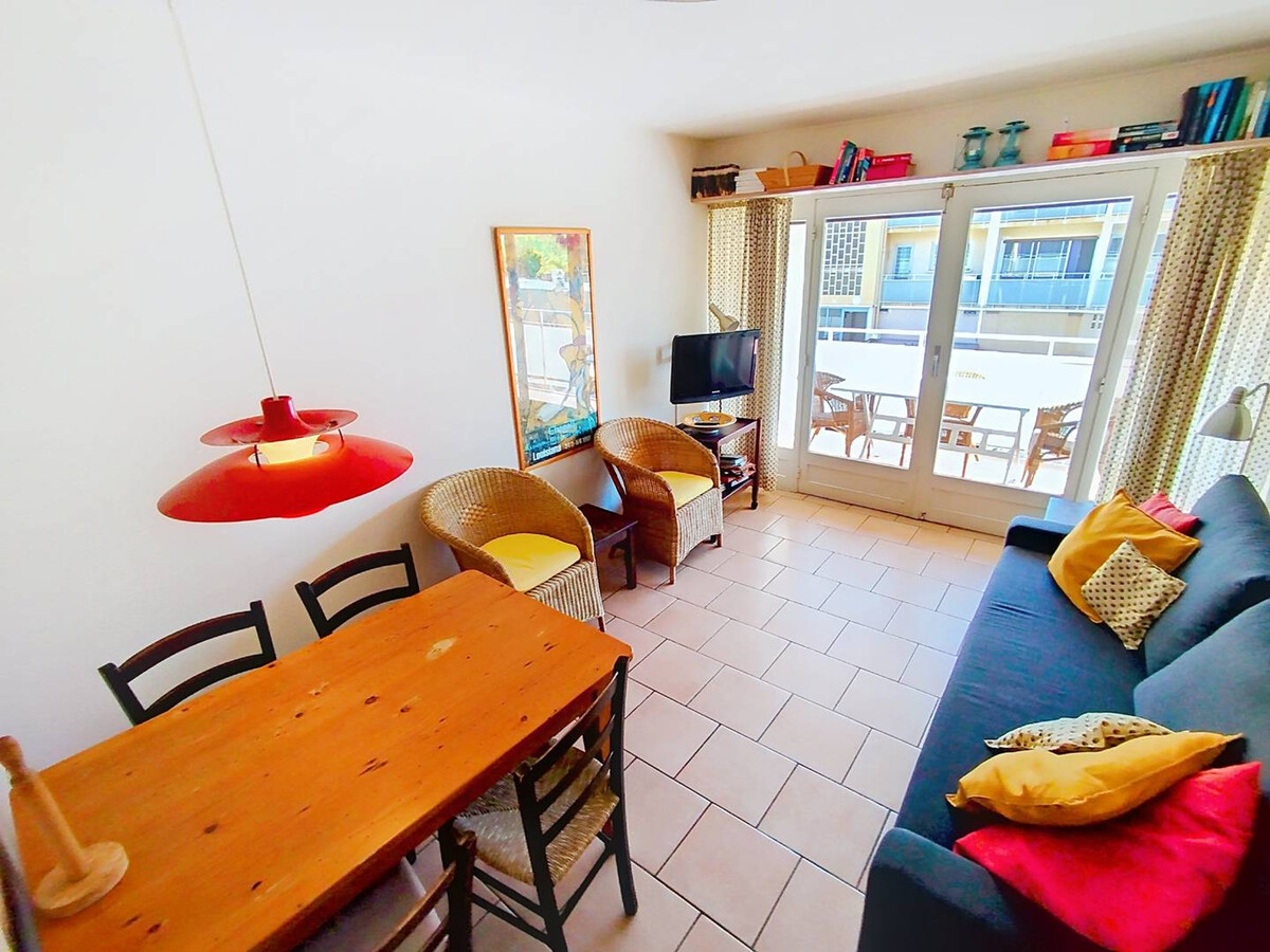T2 40m² à Bormes-les-Mimosas, loggia sud-est - Photo 2