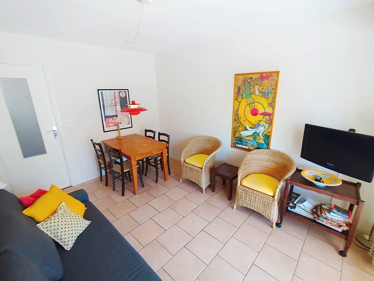 T2 40m² à Bormes-les-Mimosas, loggia sud-est - Photo 4
