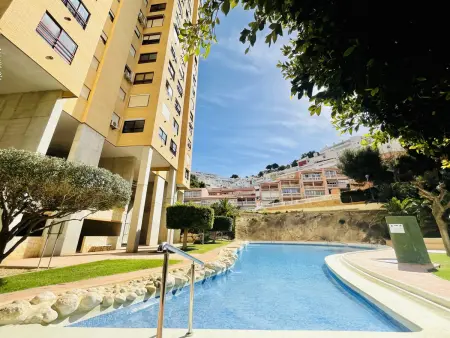 Location appartement à Benidorm, Charmant Appartement à Benidorm avec Piscine et Climatisation
