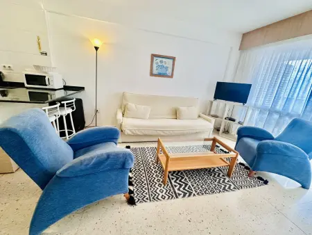 Charmant Appartement en Bord de Mer avec Parking et Climatisation - Photo 5