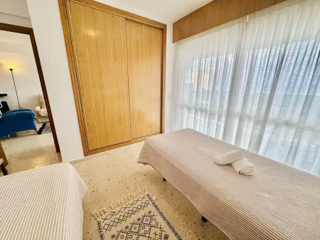 Charmant Appartement en Bord de Mer avec Parking et Climatisation - Photo 9