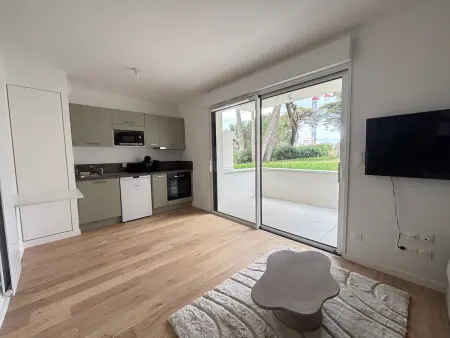 Studio avec terrasse et parking privé, quartier Arago, Les Sables-d'Olonne : photo 2