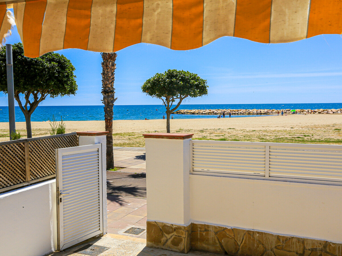 Villa Laura – Maison 8 personnes face à la mer à Cambrils - Photo 4