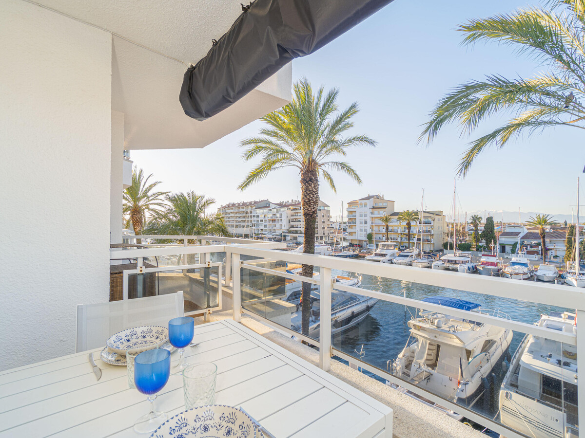 Appart 1 chambre Yacht Club Empuriabrava, balcon canal - Photo 1