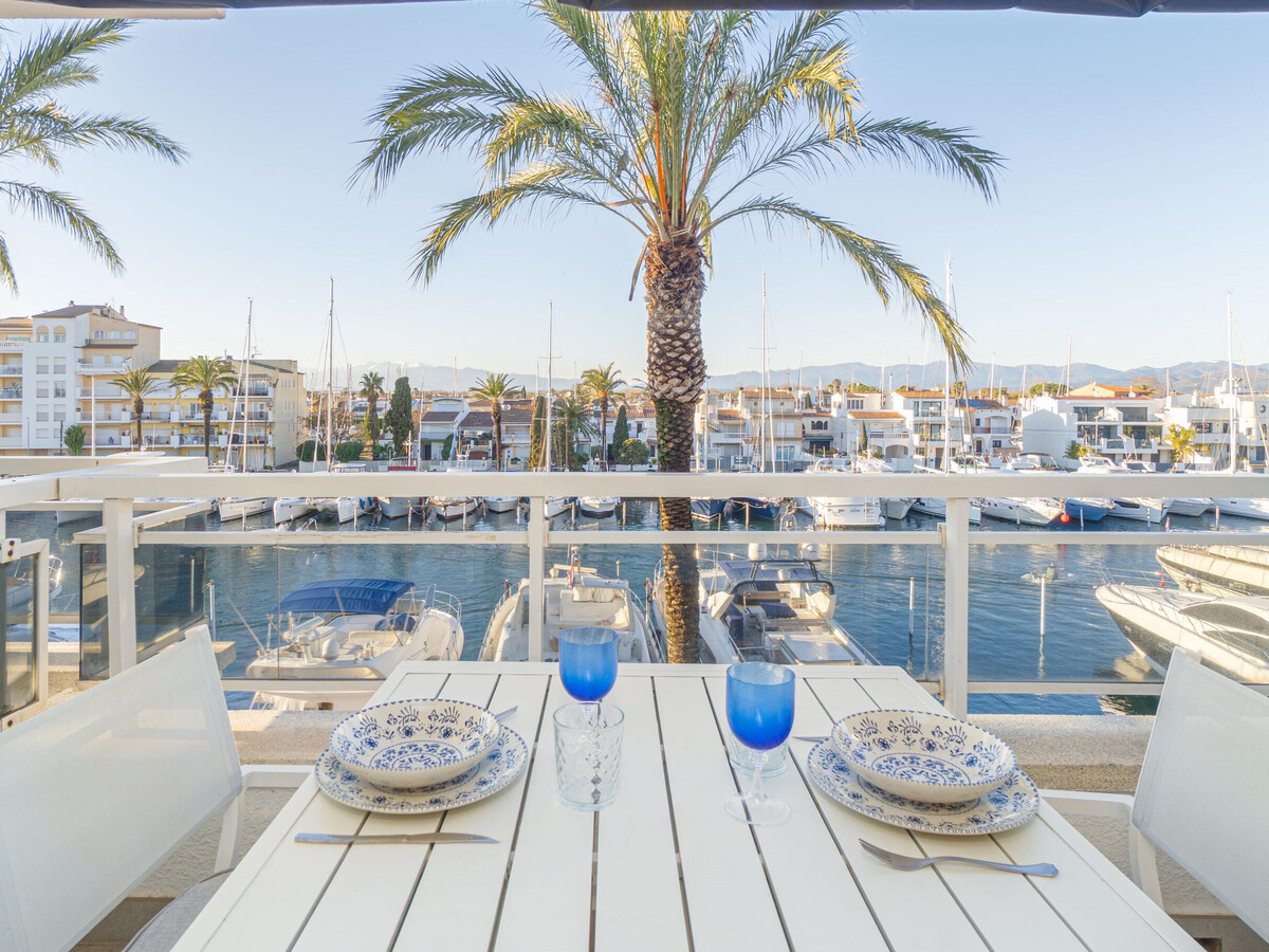 Appart 1 chambre Yacht Club Empuriabrava, balcon canal - Photo 9