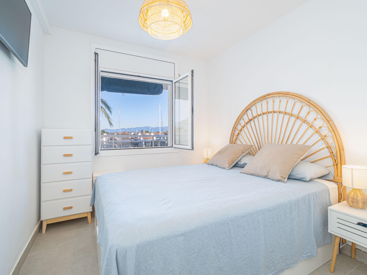 Appart 1 chambre Yacht Club Empuriabrava, balcon canal - Photo 13
