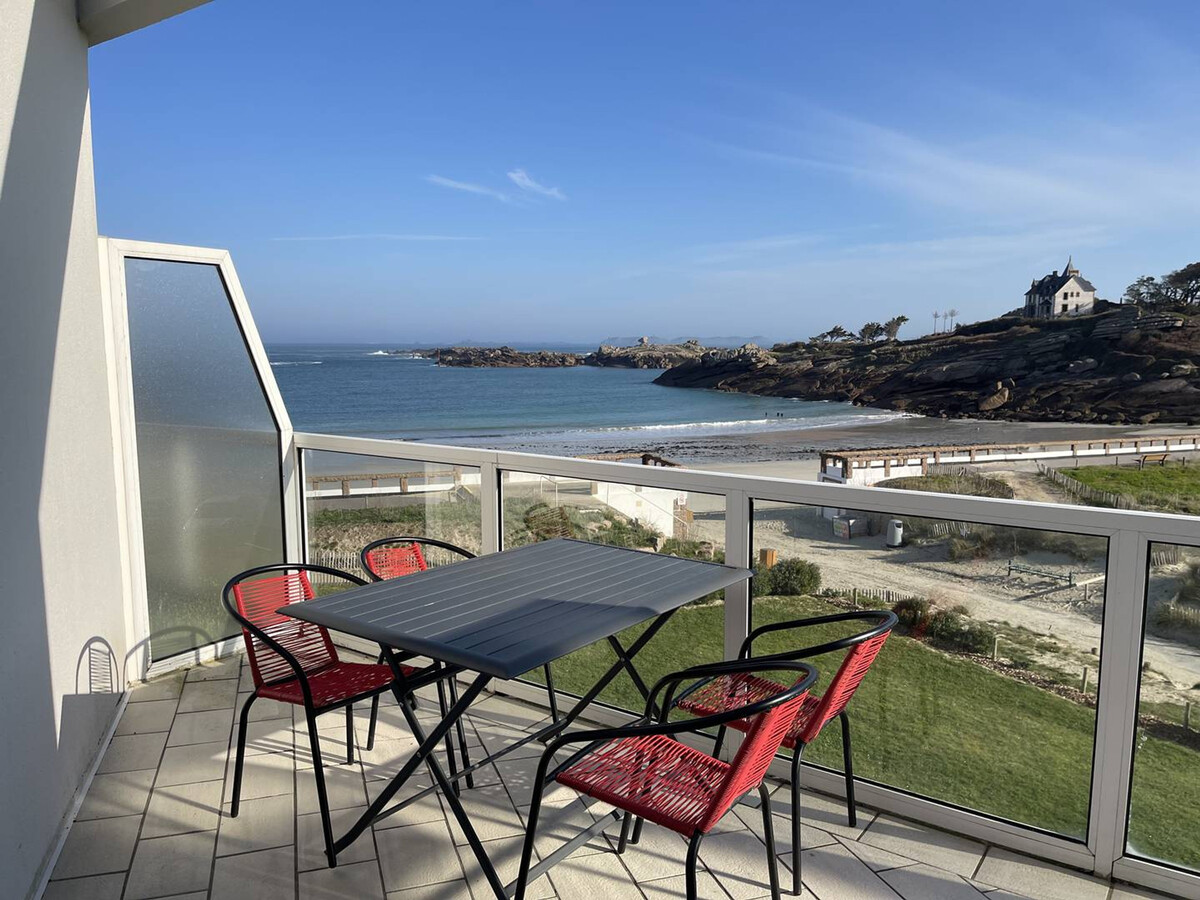 Appartement vue mer Grève Blanche à Trégastel - Photo 1