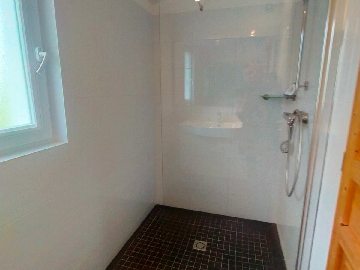 Maison lumineuse 8 pers., jardin 2000 m², 800m plage - Photo 8
