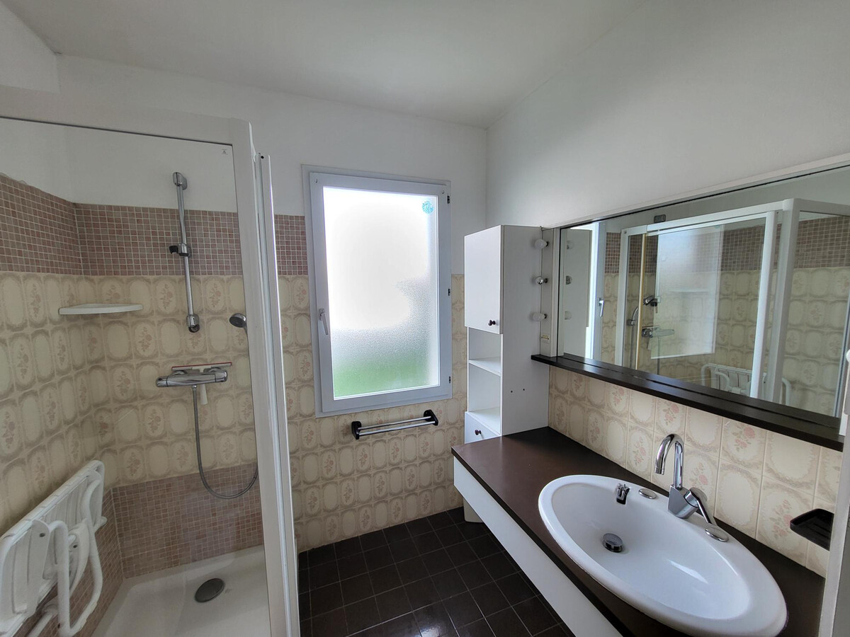 Maison 90 m² à 100 m de la mer, jardin clos - Photo 13