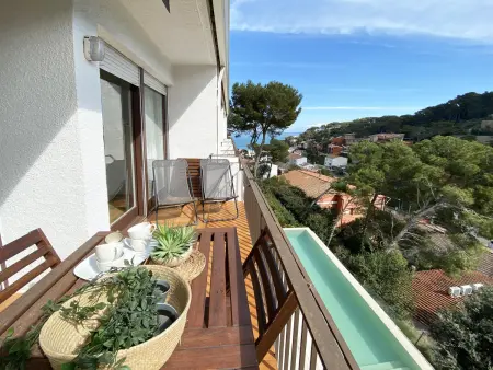 Location appartement à Begur, Spacieux Duplex Moderne à Begur avec Parking et Climatisation