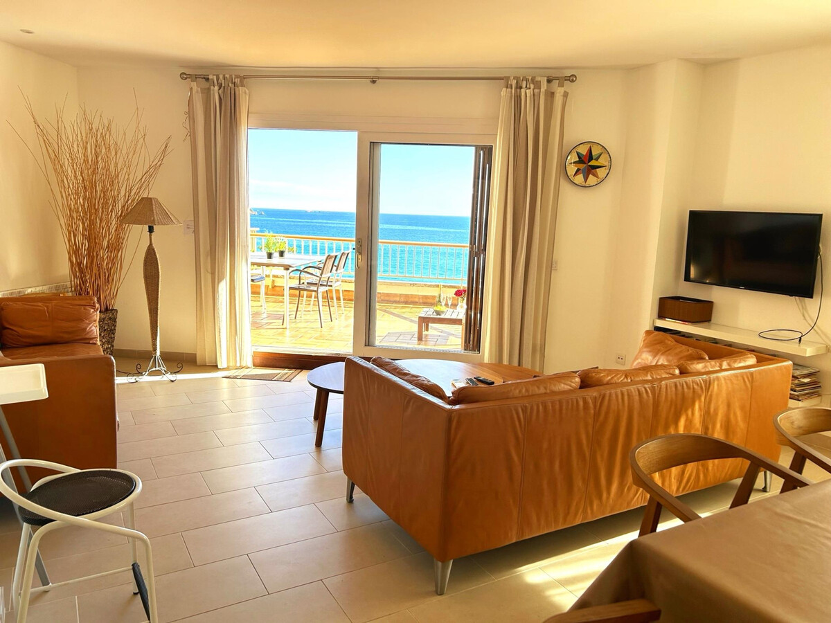 Penthouse face mer à Palamós, 4 chambres, terrasse vue plage - Photo 3