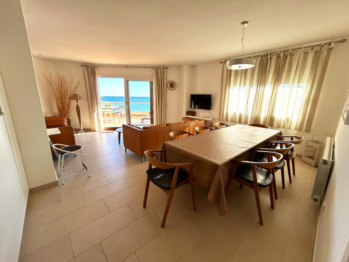 Penthouse face mer à Palamós, 4 chambres, terrasse vue plage - Photo 4