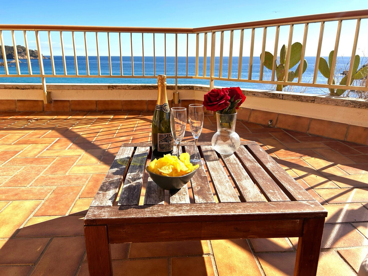 Penthouse face mer à Palamós, 4 chambres, terrasse vue plage - Photo 18