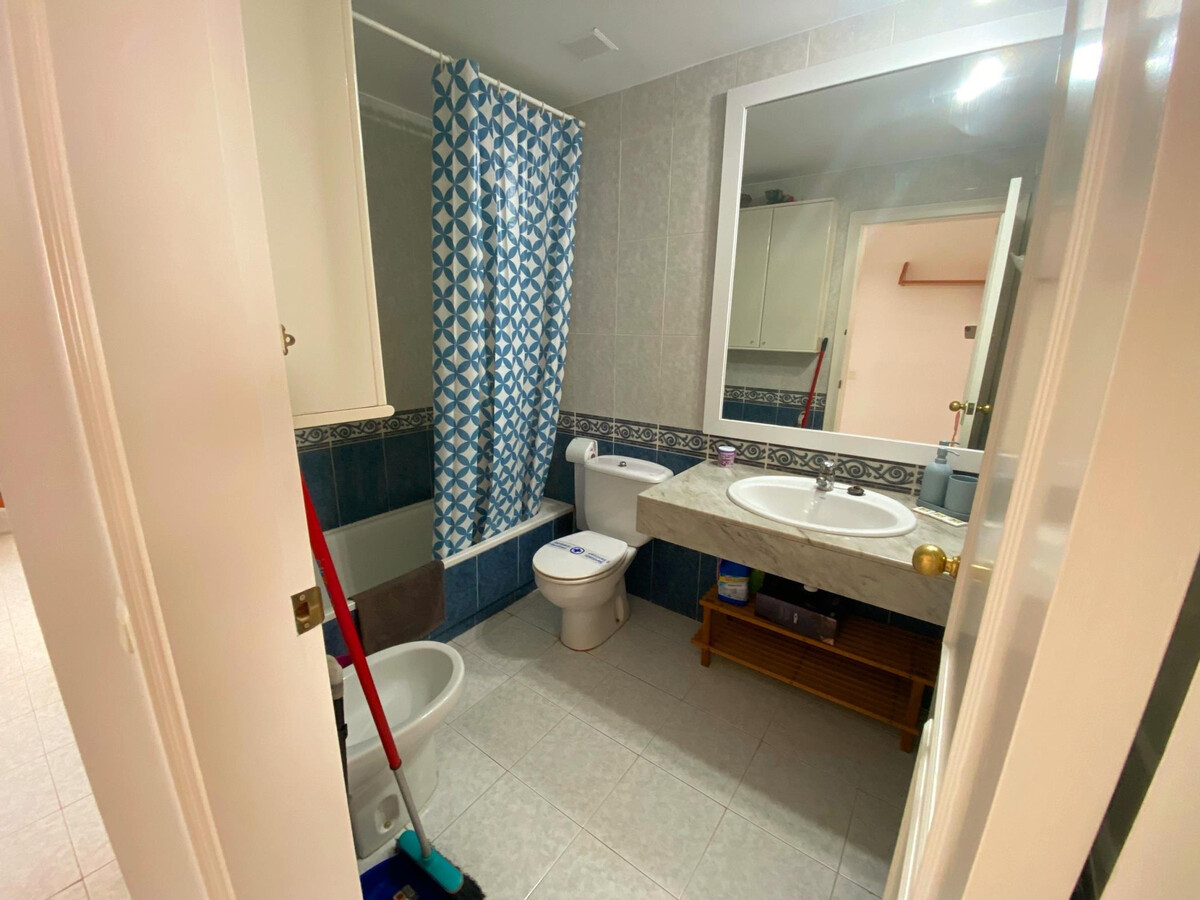 Appartement 5 pers. à 1 min de la plage, parking, balcon à Pals - Photo 7
